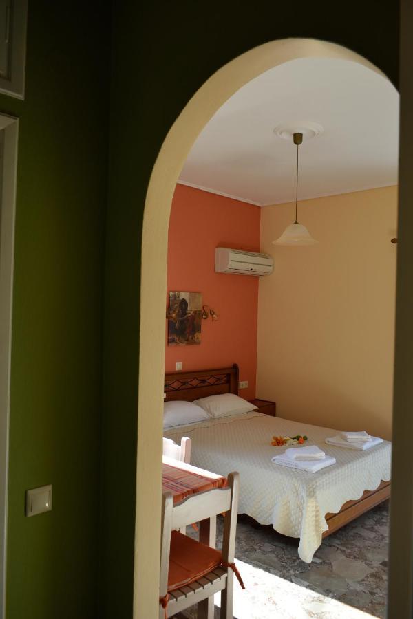Stamoulis Apartments Agia Efimia Екстериор снимка