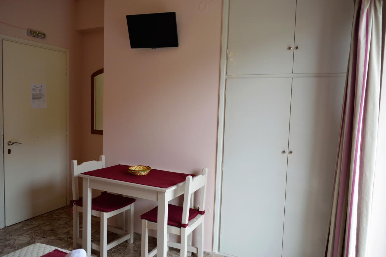 Stamoulis Apartments Agia Efimia Екстериор снимка