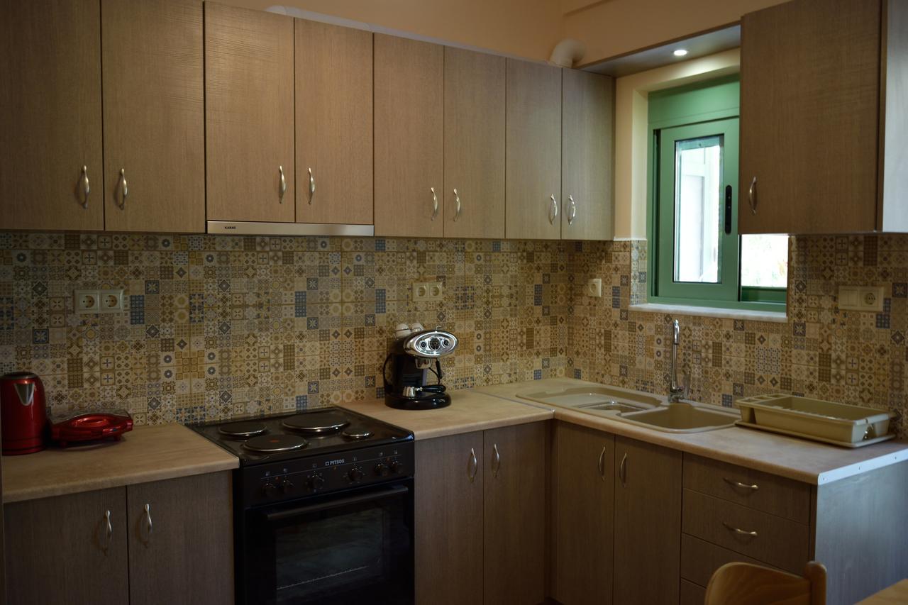 Stamoulis Apartments Agia Efimia Екстериор снимка